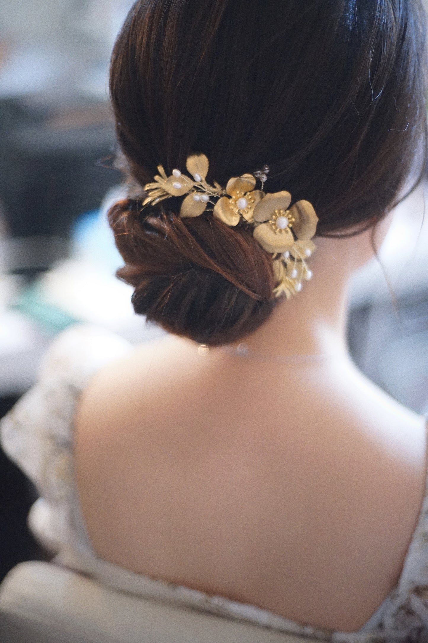 Traditional Gold Bridal Hair Accessory - 25505